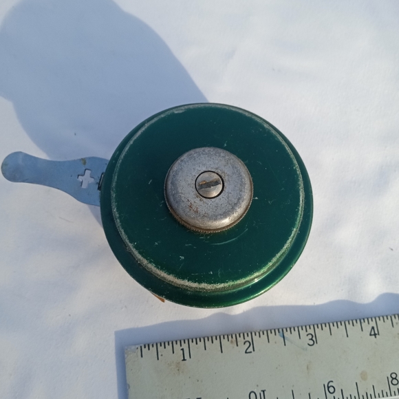 Automatic No. 1821 Fishing Reel - Silver - Picture 2 of 4